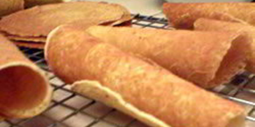 Рецепт крумкаке — норвежских вафельных трубочек