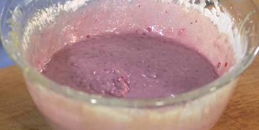 малиновые вафли с фисташками и медом