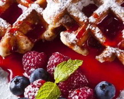 Рождественские вафли с черникой