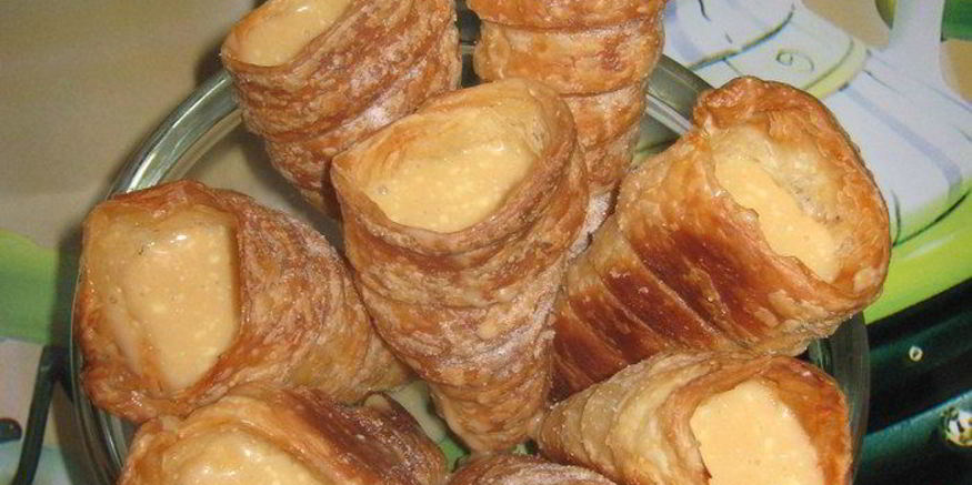 Рецепт трубочек со сгущенкой