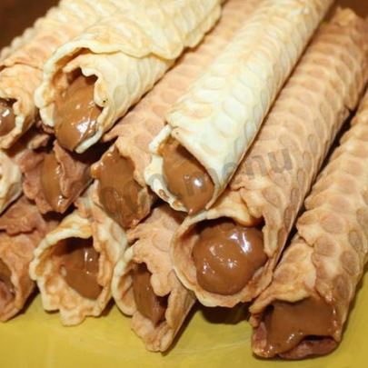 Вафельные трубочки со сгущенкой