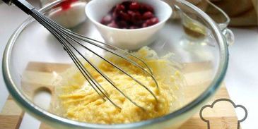 домашние профитроли с начинкой из вишен