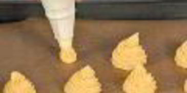 профитроли с кремом из лосося