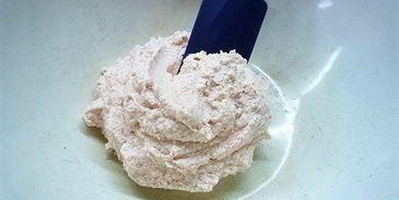 профитроли с пармезаном и муссом из крабового мяса