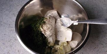 профитроли с творожным сыром и семгой