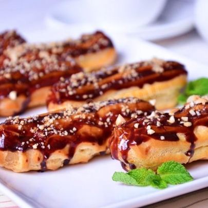 Эклеры ореховые