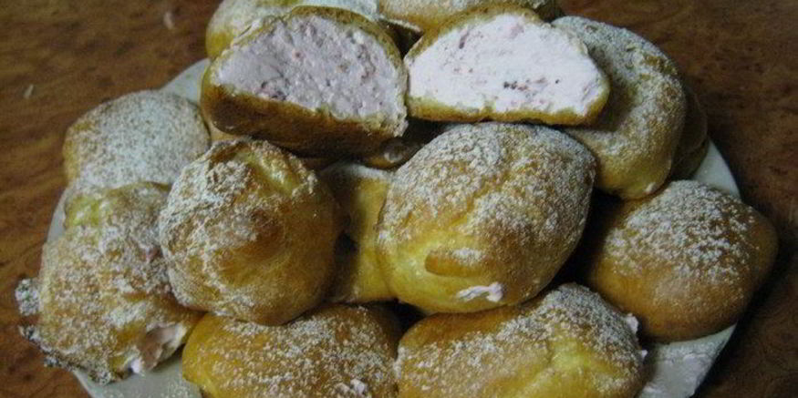 Рецепт эклеров с клубнично-сливочным кремом