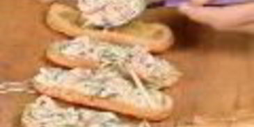 эклеры с креветками