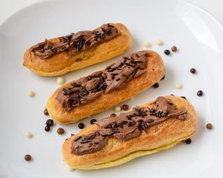 Эклеры с шоколадным кремом
