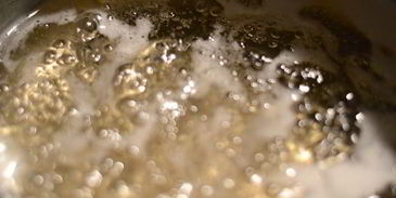 эклеры со сливочно-шоколадным кремом