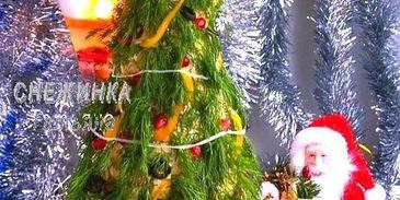 закусочный торт новогодняя елка из профитролей и сливочного крем-мусса с семгой