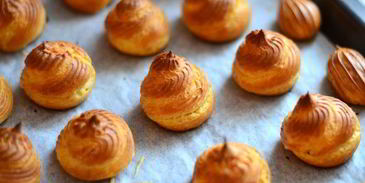 закусочные профитроли со сливочно-лососевым крем-муссом