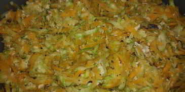 кабачково-тыквенная запеканка с зеленью и овсяными хлопьями