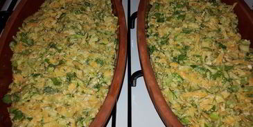 кабачково-тыквенная запеканка с зеленью и овсяными хлопьями