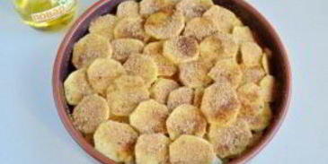 картофельная запеканка с грибами и чесноком