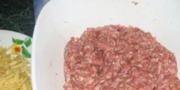 картофельная запеканка с сырым фаршем