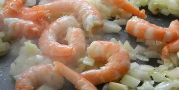 картофельная запеканка с треской и креветками