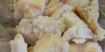 картофельная запеканка с треской и креветками