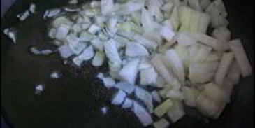 рисовая запеканка с сосисками и брынзой