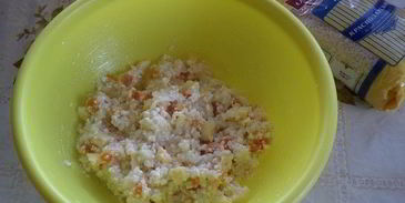 рисово-творожная запеканка с яблоком и курагой