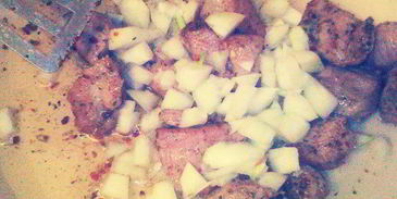 свиная запеканка с пенне, с хлебной корочкой и сыром моцарелла