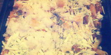 свиная запеканка с пенне, с хлебной корочкой и сыром моцарелла