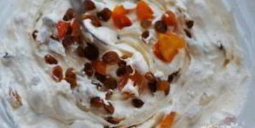 творожная запеканка с курагой и изюмом