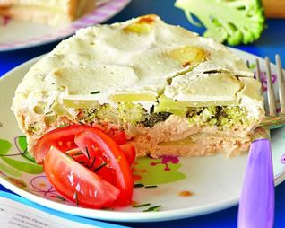 Запеканка из лосося с овощами