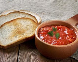 Аджика из яблок и перца