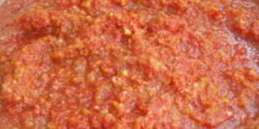 аджика с яблоками и помидорами