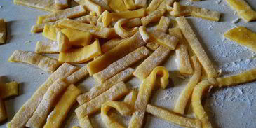 бухарское — таджикское калеве