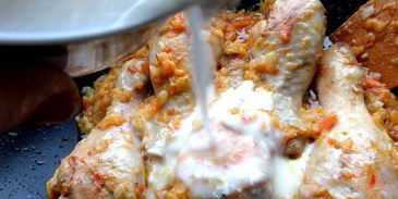 куриные ножки в домашней аджике