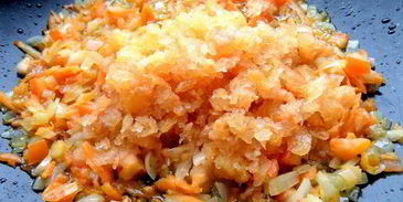 куриные ножки в домашней аджике