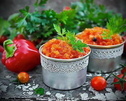 Овощная аджика с перцем и кабачками