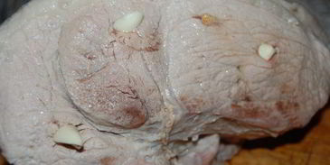 свиной окорок варено-печеный в аджике