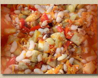 Баклажаны с фасолью