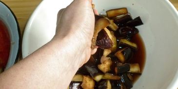 баклажаны в томатном соке на зиму