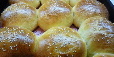 булочки с брусничным джемом данубио