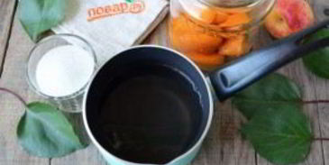 абрикосовый компот