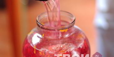 компот из красной смородины с апельсином