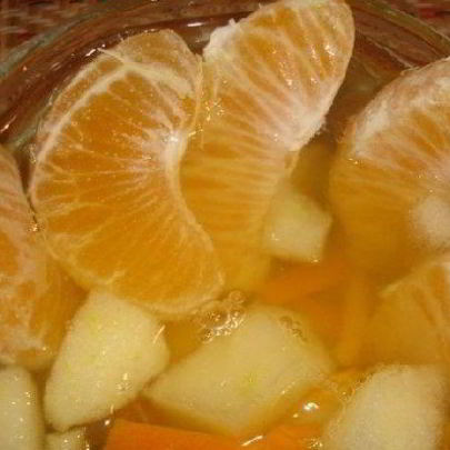 Компот из мандаринов и яблок
