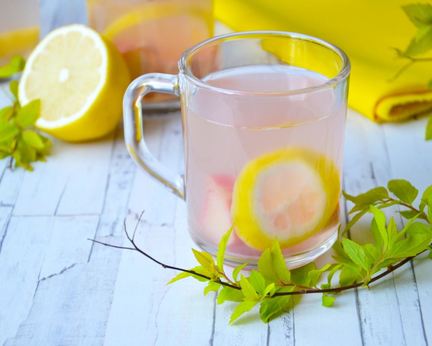 Компот из ревеня с имбирем и лимоном