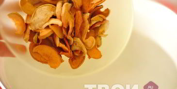 компот из сухофруктов с лимоном и мелиссой