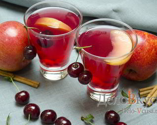 Компот из вишни и яблок с корицей