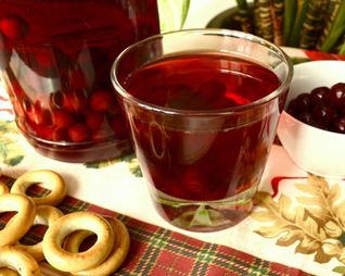 Компот из вишни с косточками вишневый на зиму