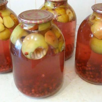 Компот из яблок и красной смородины