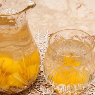 Компот из желтой черешни