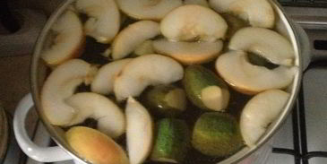 компот с фейхоа и яблоком