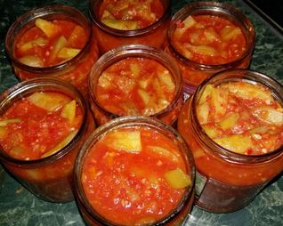 Лечо из огурцов и болгарского перца на зиму