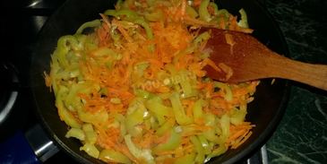 лечо из огурцов и болгарского перца на зиму